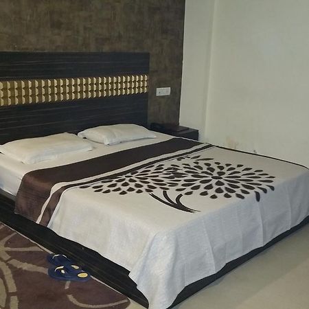Hotel 9Th Planet Thānesar Eksteriør billede